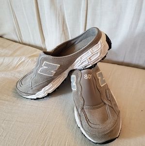 New Balance 801 slip on shoes